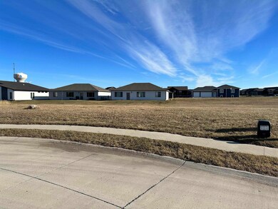 3709 Larchwood Cir, Spirit Lake, IA 51360 - photo 3