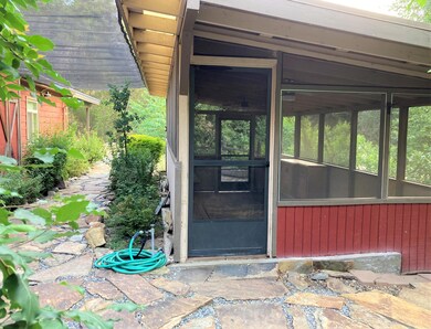 front approach screen porch