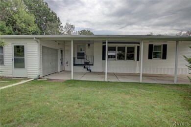 Great Car Port and 1 car attached garage