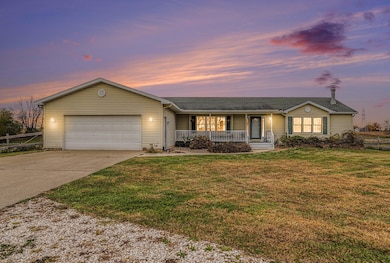 4314 W Hickory Rd, Hickory Corners, MI 49060 - photo 2