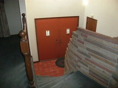 Entry area from above