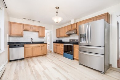 166 Chestnut St unit 1, Brookline, MA 02445 - photo 3