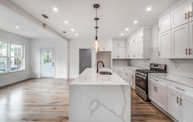 1781 Forrest Ave, Memphis, TN 38112 - photo 5