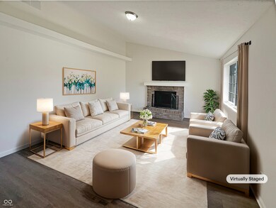 10126 Arapahoe Dr, Indianapolis, IN 46235 - photo 2