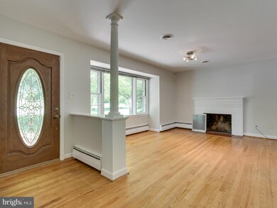 3523 Kirkwood Dr, Fairfax, VA 22031 - photo 5