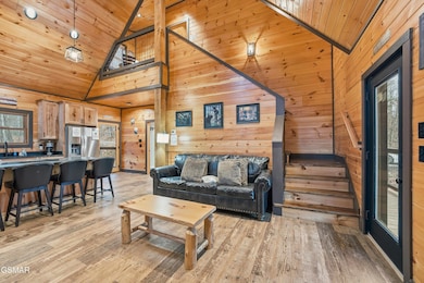 1104 Laddie Buck Ln, Gatlinburg, TN 37738 - photo 6