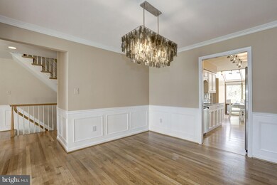 10776 Brewer House Rd, Rockville, MD 20852 - photo 5