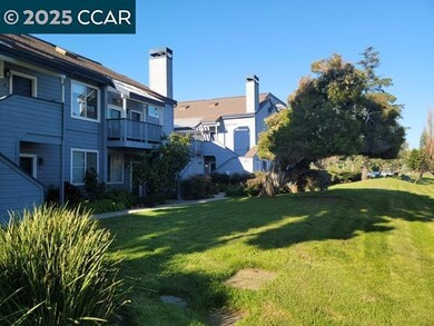 473 Cork Harbour Cir unit A, Redwood City, CA 94065 - photo 2