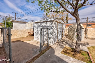 205 Jensen Ave, El Paso, TX 79915 - photo 5