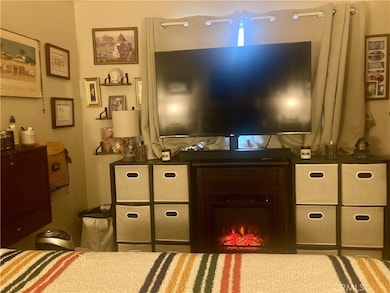 320 Metropole Ave unit C, Avalon, CA 90704 - photo 6