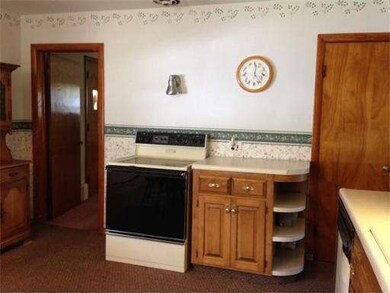 57 Ridgewood Rd, Chicopee, MA 01013 - photo 6