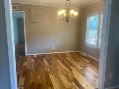 205 N 3rd St, Watauga, TN 37694 - photo 3