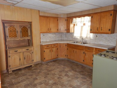 236 Carey Ave, Wilkes Barre, PA 18702 - photo 2