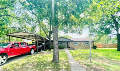 316 Jean Dr, Springtown, TX 76082 - photo 2