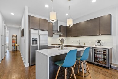 1021 N Honore St unit 2, Chicago, IL 60622 - photo 2