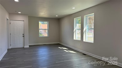 227 W 11th St, Salisbury, NC 28144 - photo 7