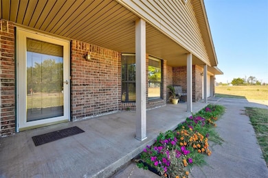 648 N Cleveland Ave, Shawnee, OK 74801 - photo 4