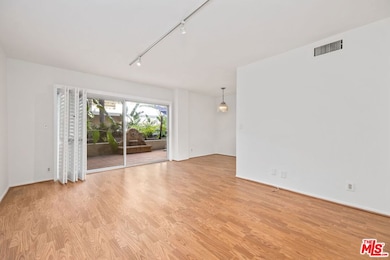 Park Wellington unit 106, West Hollywood, CA 90069 - photo 6