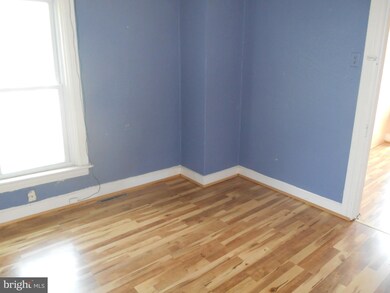 205 W 4th St, Waynesboro, PA 17268 - photo 5
