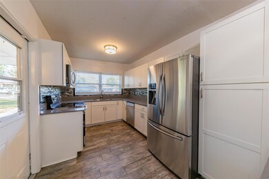 1630 Avenue E NE, Winter Haven, FL 33881 - photo 2