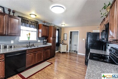 7409 Upland Bend Dr, Temple, TX 76502 - photo 6