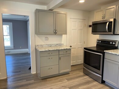 575 Union St unit A,B,C, Littleton, NH 03561 - photo 4