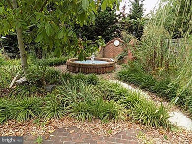 2945 Nob Hill Ct, Alexandria, VA 22314 - photo 5