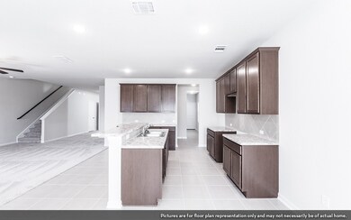 1102 Bending Trail Ln, Tomball, TX 77375 - photo 6