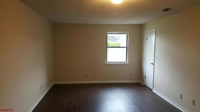 4400 Melissa Ct W, Jacksonville, FL 32210 - photo 3