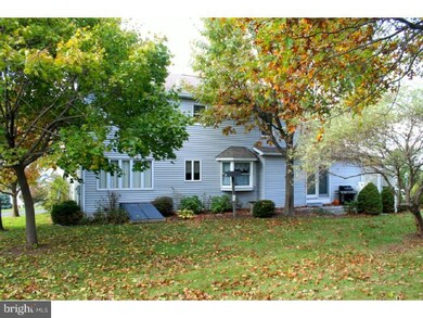 130 Crestview Dr, Barto, PA 19504 - photo 2