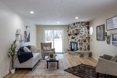 N5438 Lower Rd, Shiocton, WI 54170 - photo 4