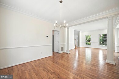 10861 Hunter Gate Way, Reston, VA 20194 - photo 7