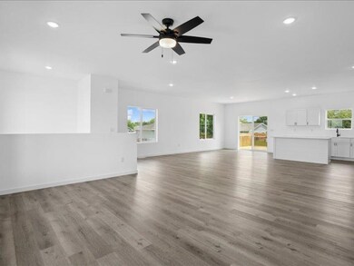 3103 Ginkgo Ln, Muscatine, IA 52761 - photo 5