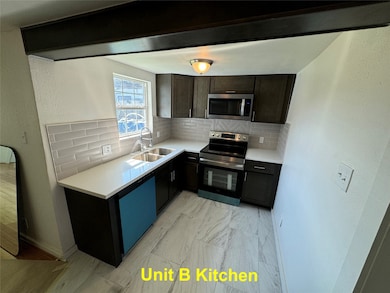 8214 Livingston St unit B, Houston, TX 77051 - photo 7