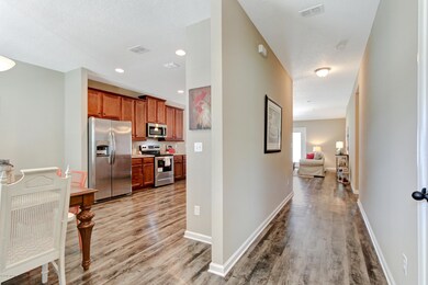 Jacksonville home staging by Rave (2)