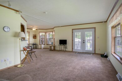 857_5_LivingRm_towards_DiningRm