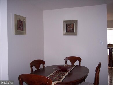 1542 Karen Blvd, District Heights, MD 20747 - photo 5