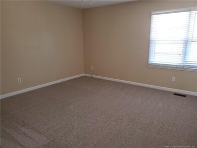 2627 Edmonton Rd, Fayetteville, NC 28304 - photo 5