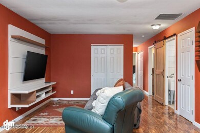 Living Room_MAX8240