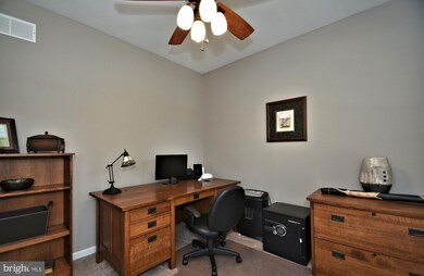 1024 Broadleaf Cir, Royersford, PA 19468 - photo 3