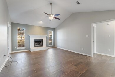 2450 Misty Ln, Conway, AR 72032 - photo 4