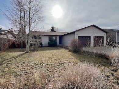 4306 Cheyenne Dr, Laramie, WY 82072 - photo 2