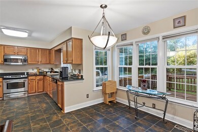 9138 Fox Hill Race Ct, Mechanicsville, VA 23116 - photo 4