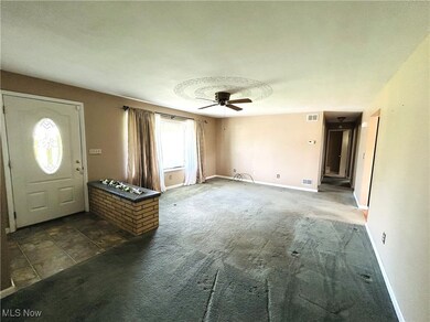 208 Alexander Ave, Follansbee, WV 26037 - photo 3