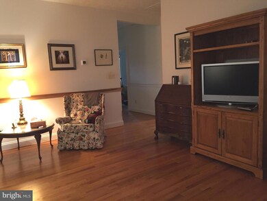 7256 Greenwich Rd unit B, Nokesville, VA 20181 - photo 6