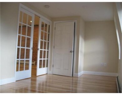 19 Thacher St, Boston, MA 02113 - photo 7