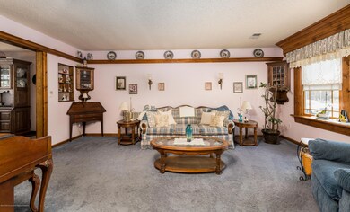 19 Eric Dr (3 of 23)