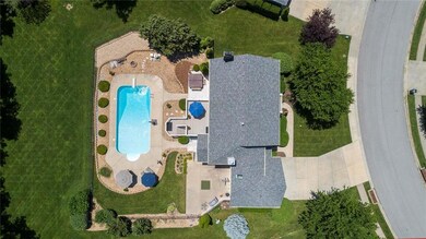 176 Canyon View Dr, Lansing, KS 66043 - photo 2