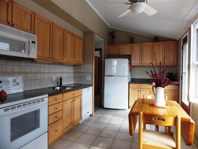 2 Rogers Rd Bromley Forest unit 4, Winhall, VT 05340 - photo 4