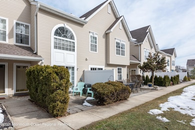 45 Phoenix Ct, Tinton Falls, NJ 07712 - photo 3